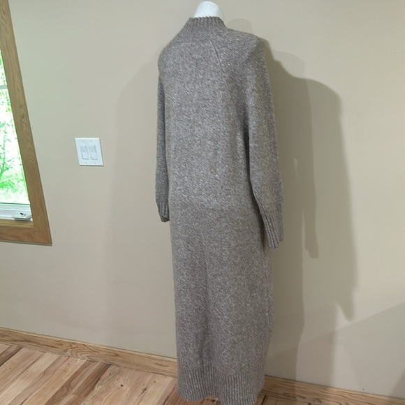 Mockneck Side Slit Midi Dress - Picture 3 of 8